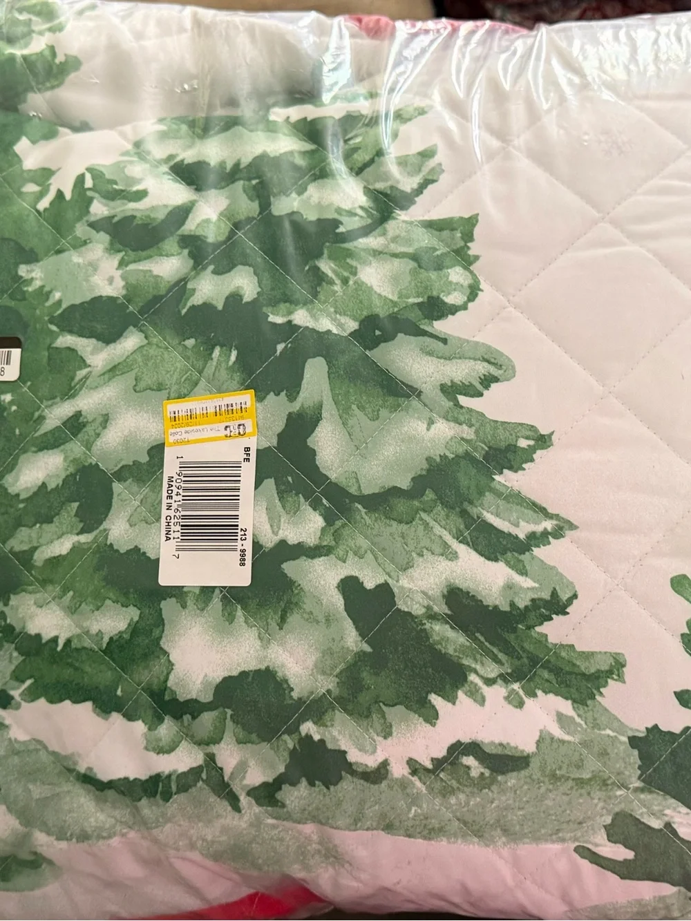 NEW Beatrice Home Fashions Christmas Red Truck Quilted Sofa Protector 75x110